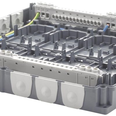AP 641/01 – Caja de automatización de sala Room Control Box AP 641/01 para el montaje de hasta 8 módulos tipo RS y/o RL.